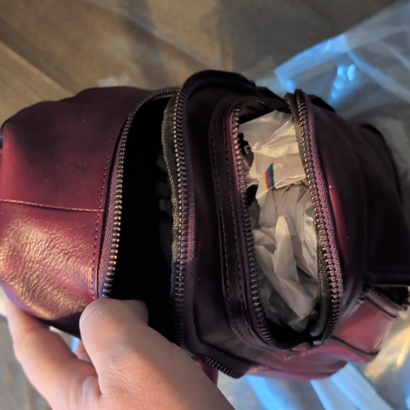 Genuine leather sling bag - Picture 4 of 4